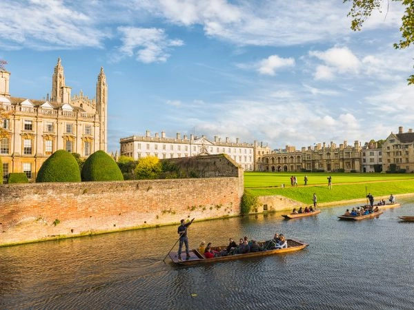 Imparare l’inglese in Inghilterra attraverso uno stage linguistico immersivo