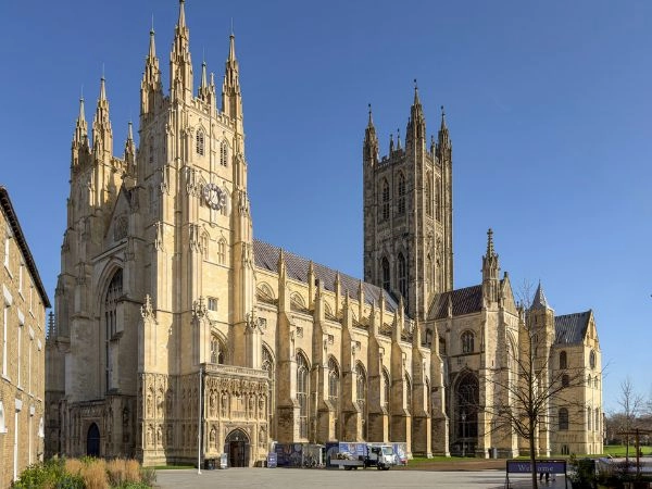 Scoprire Canterbury attraverso uno stage linguistico nella storica contea del Kent