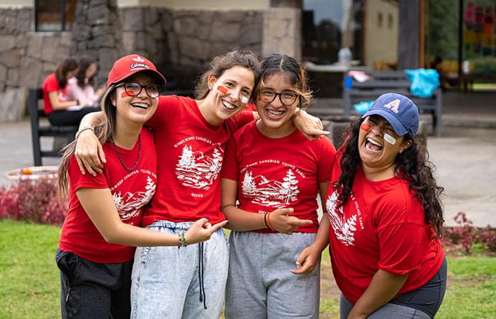 canadian village camp in Italia lingua inglese