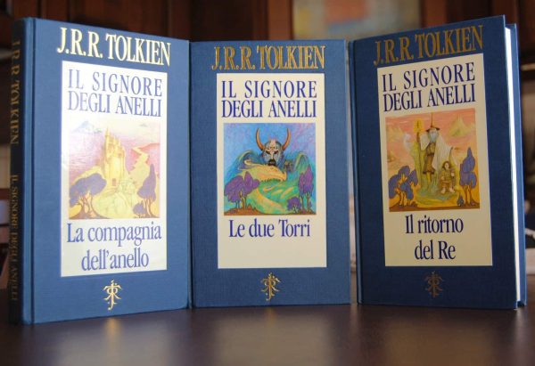"Il Signore degli Anelli" di J.R.R. Tolkien