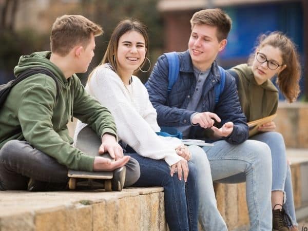 amici adolescenti