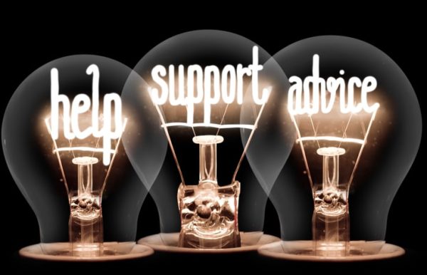 aiuto-supporto-consigli-lampadine-accese-scritte-interne.