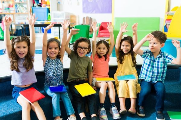 bambini-imparano-le-lingue