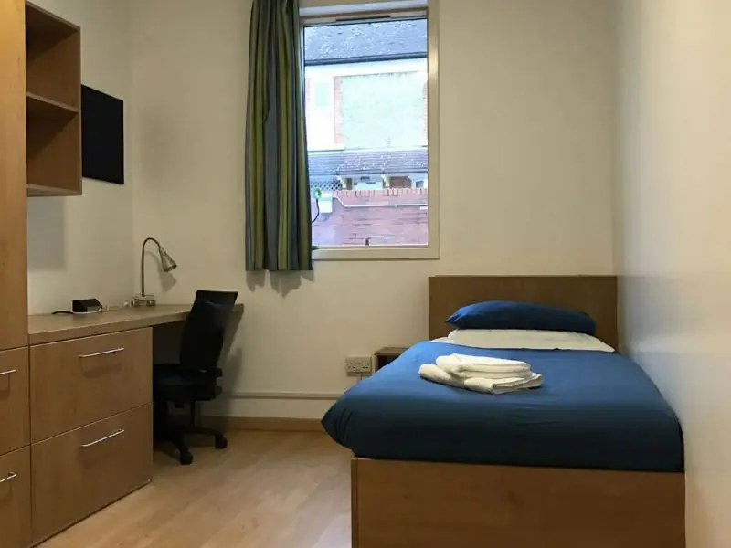 worcester-inghilterra-vacanze-studio-con-accompagnatore-viva worcester-inghilterra-vacanze-studio-con-accompagnatore-viva