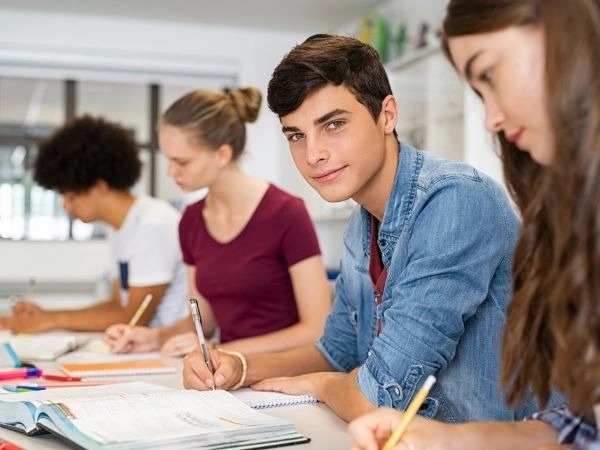 competenze linguistiche