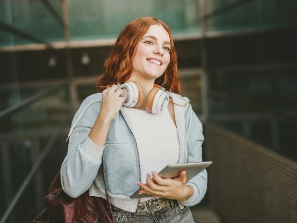 Una comunicazione efficace, riesce a spiegare perché un soggiorno linguistico rappresenti una vera esperienza educativa.
