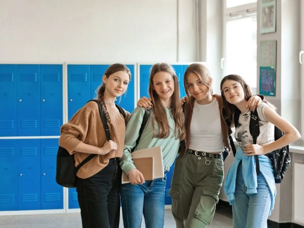 Sviluppo delle competenze trasversali significa adattarsi a regole e abitudini differenti.