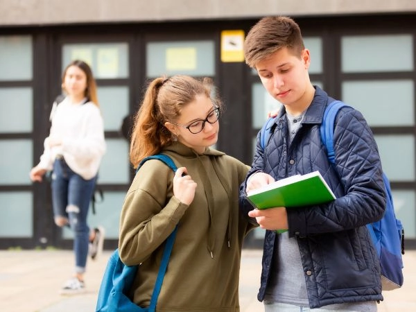 Molti studenti descrivono il ritorno a casa come l’inizio di una nuova fase della propria crescita.